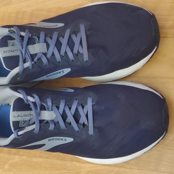 Brooks launch 7 running shoes Men's size 11.5 - Picture 2 of 9